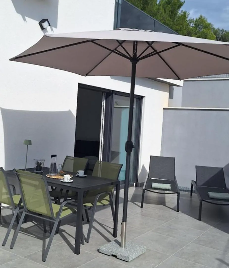 Apartment Gabrijel Okrug Gornji