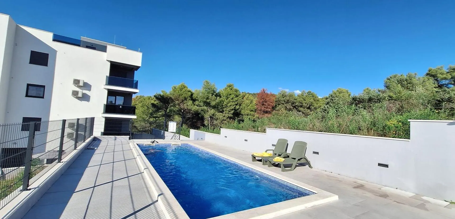 Apartment Gabrijel Okrug Gornji 0*,  Croatia